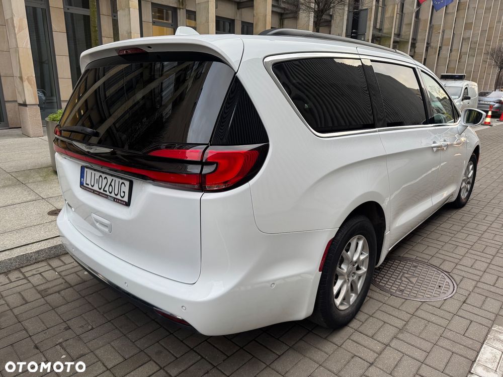 Chrysler Pacifica - 7