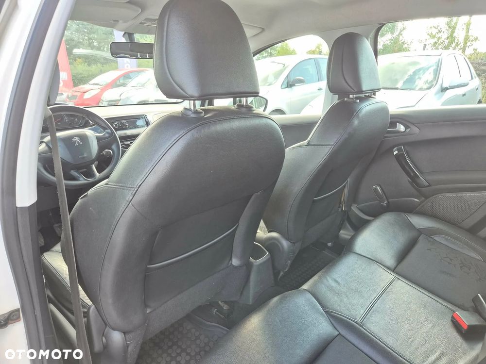 Peugeot 208 1.4 HDi Business Line - 16