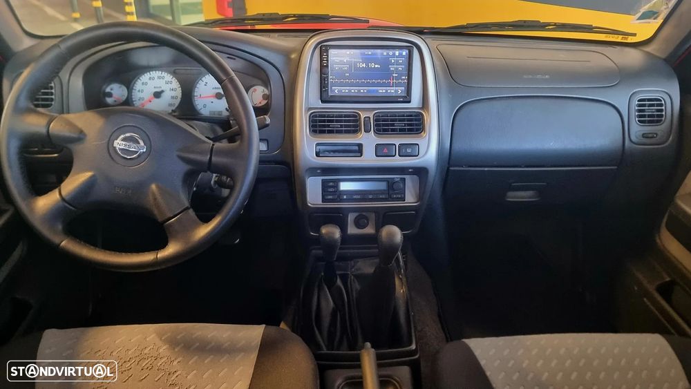Nissan Navara 2.5 dCi CD Pilot - 7