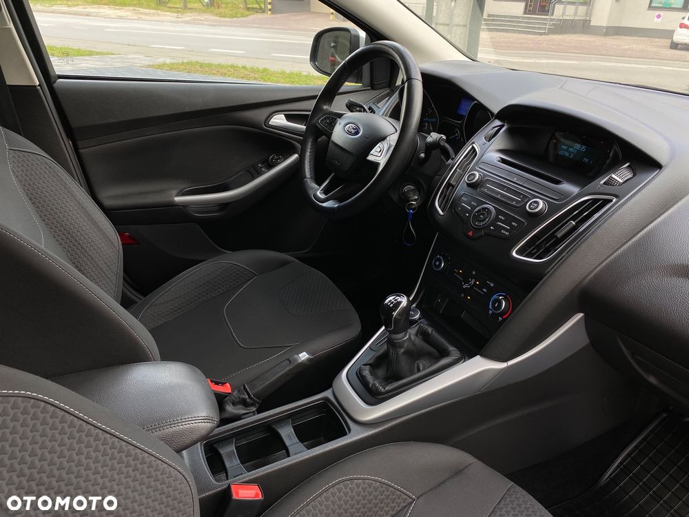 Ford Focus 1.6 Gold X - 31