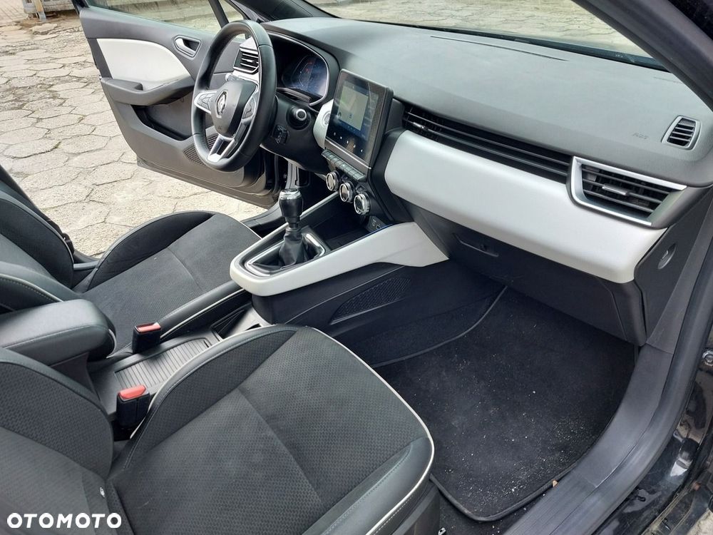 Renault Clio - 13