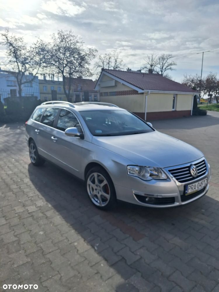 Volkswagen Passat 3.2 V6 FSI 4Mot Comfortline DSG - 2