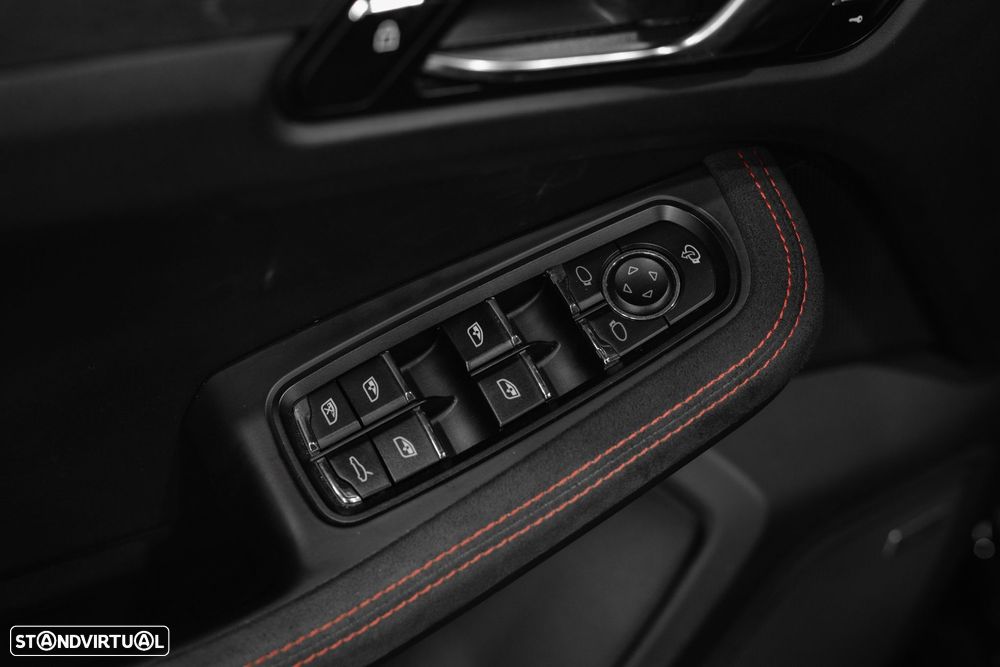 Porsche Macan GTS - 28