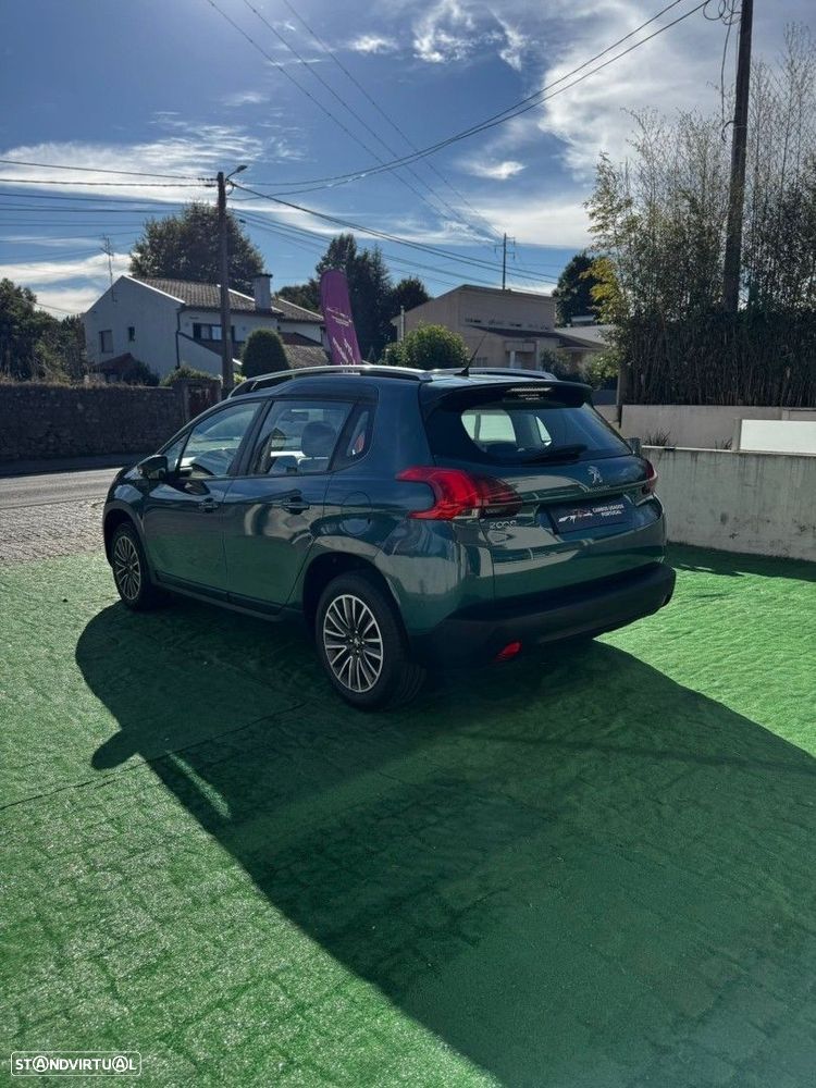 Peugeot 2008 1.2 PureTech Style - 8