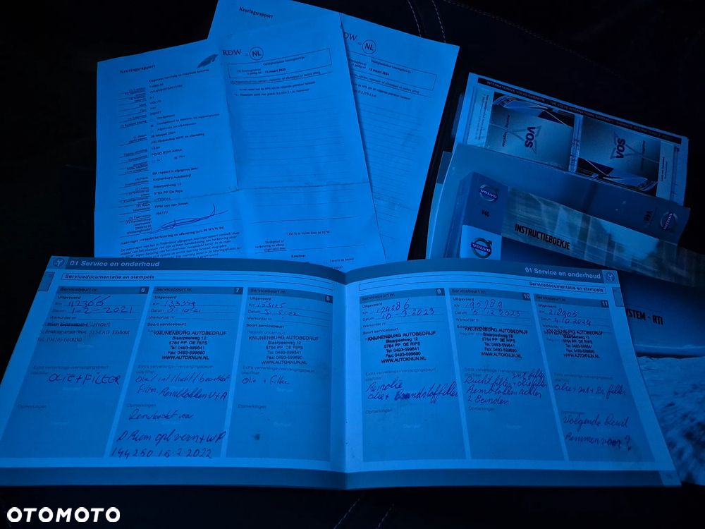 Volvo V40 D2 Momentum - 20