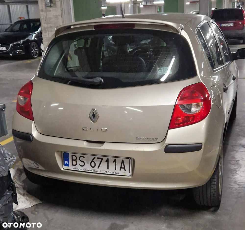 Renault Clio 1.4 16V Dynamique - 2