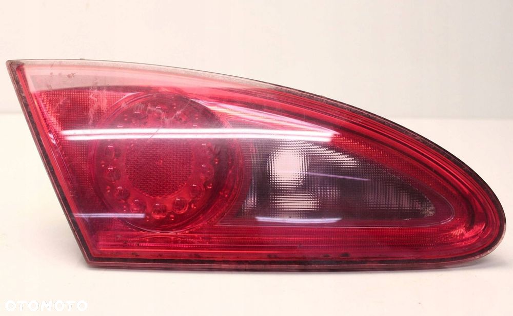 SEAT LEON II 05R- LAMPA LEWA TYLNA LEWY TYŁ W KLAPE - 1