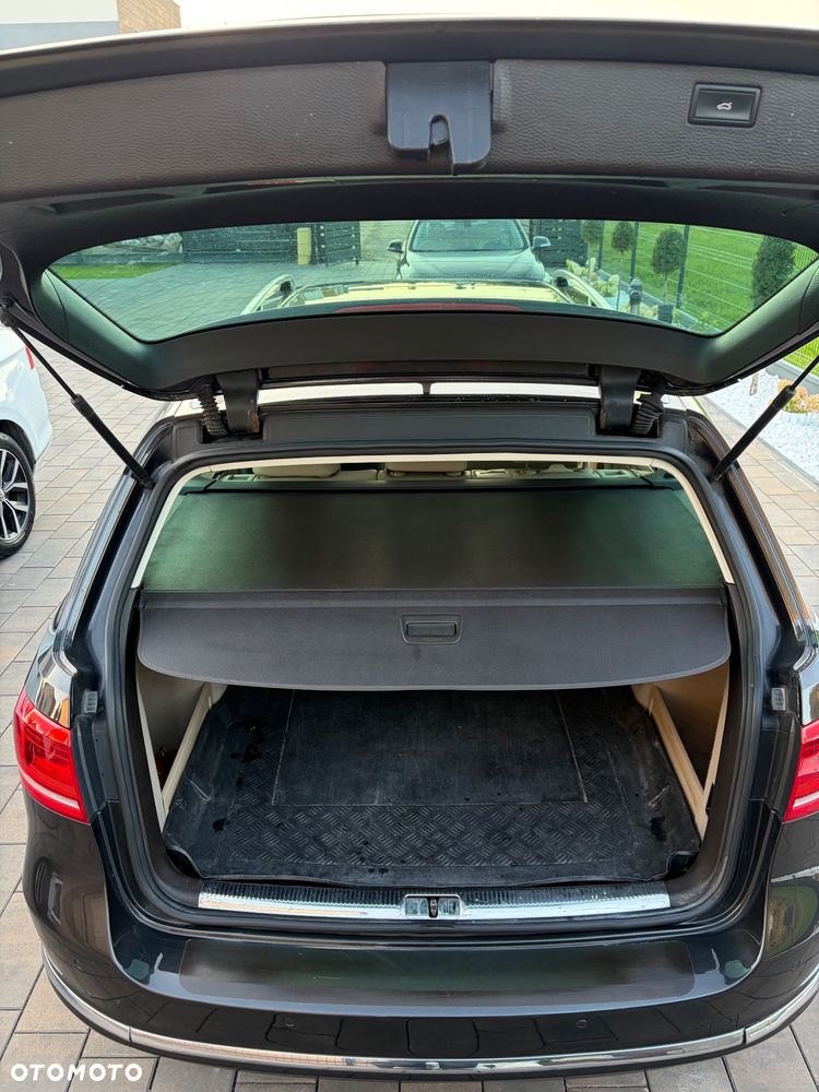 Volkswagen Passat - 22