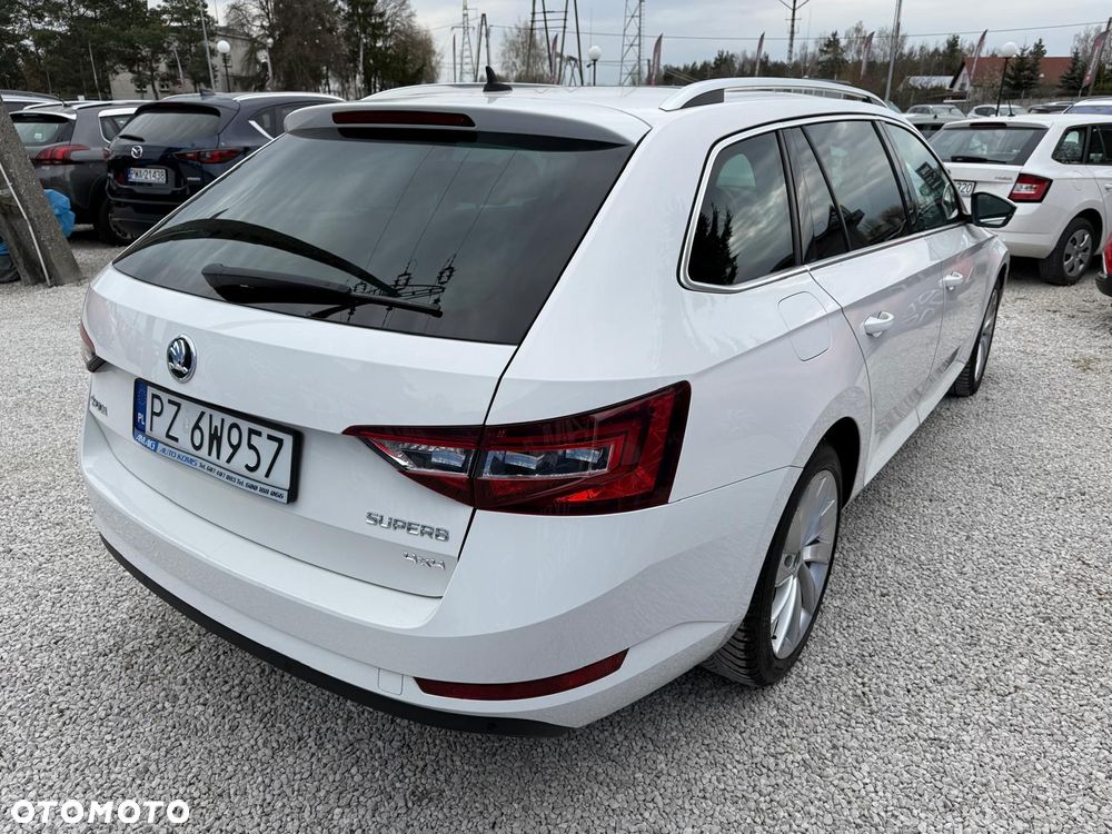 Skoda Superb 2.0 TDI 4x4 Ambition DSG - 6