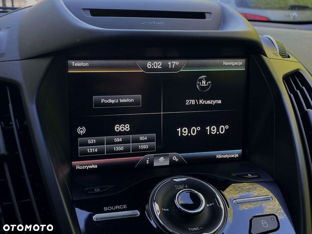 Ford Kuga 2.0 TDCi 4x4 Titanium - 27