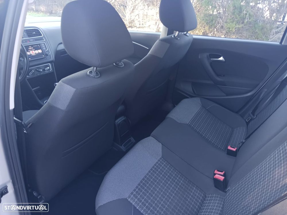 VW Polo 1.4 TDi BlueMotion - 37