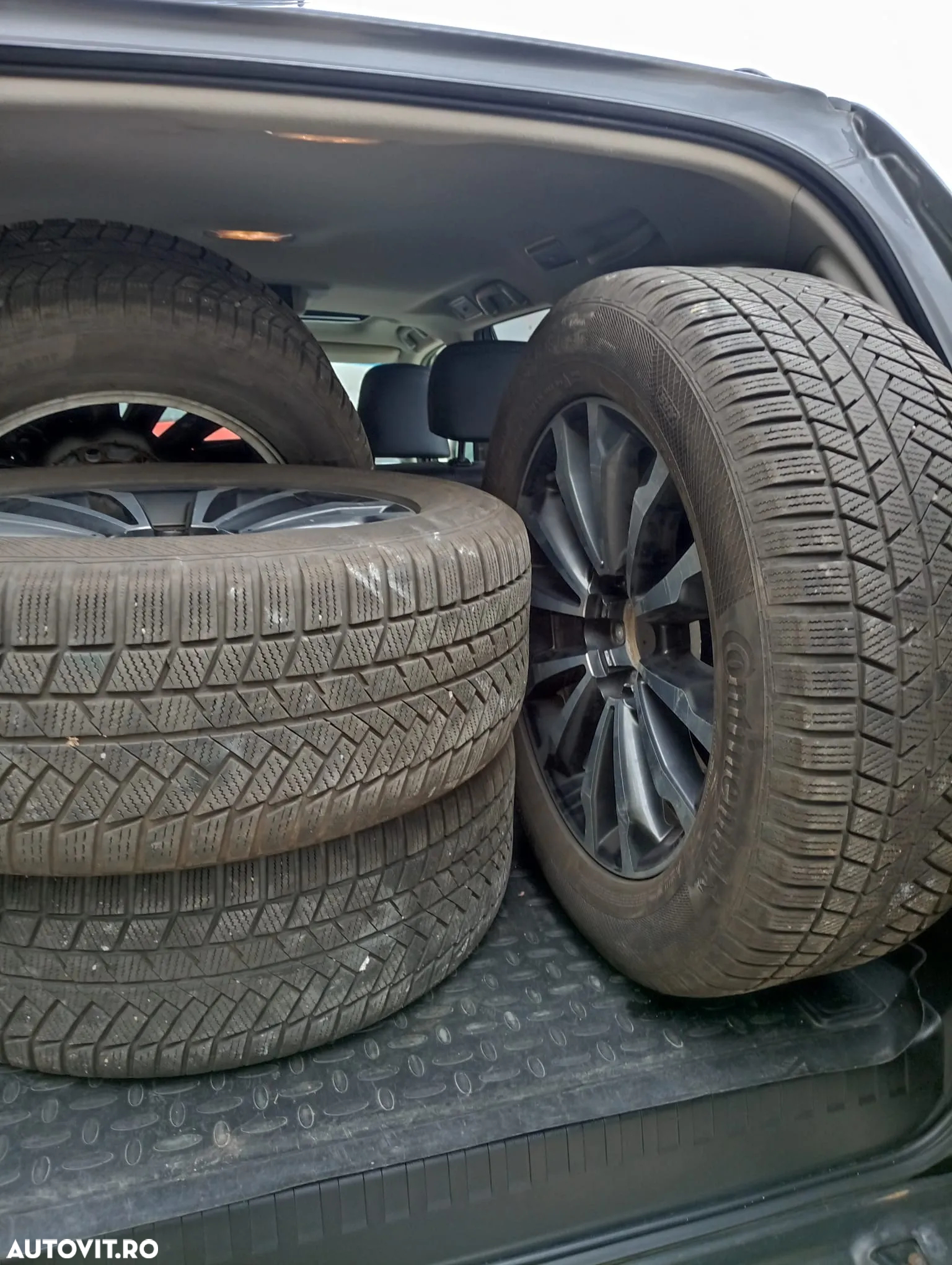 Toyota Land Cruiser - 5