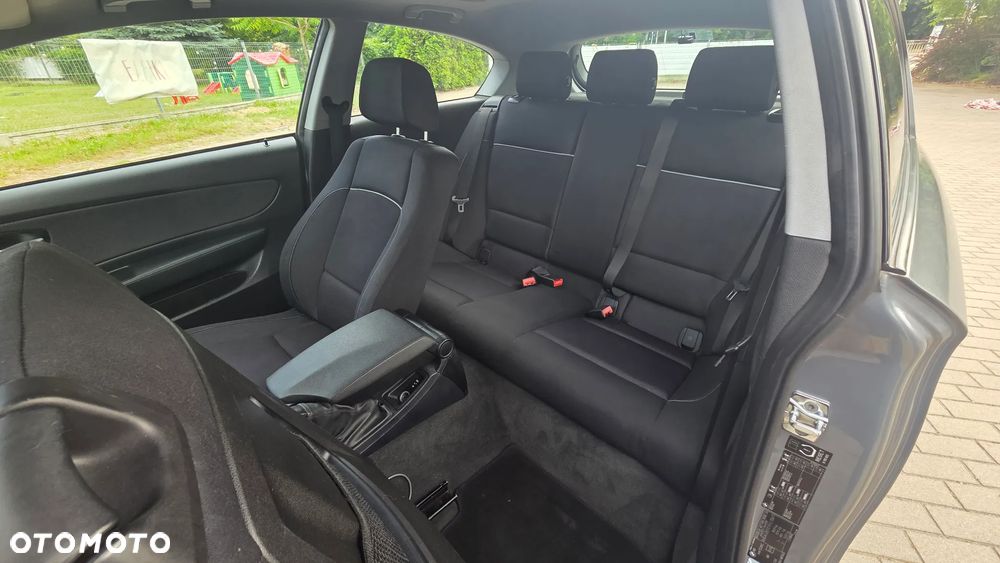 BMW Seria 1 118d - 16