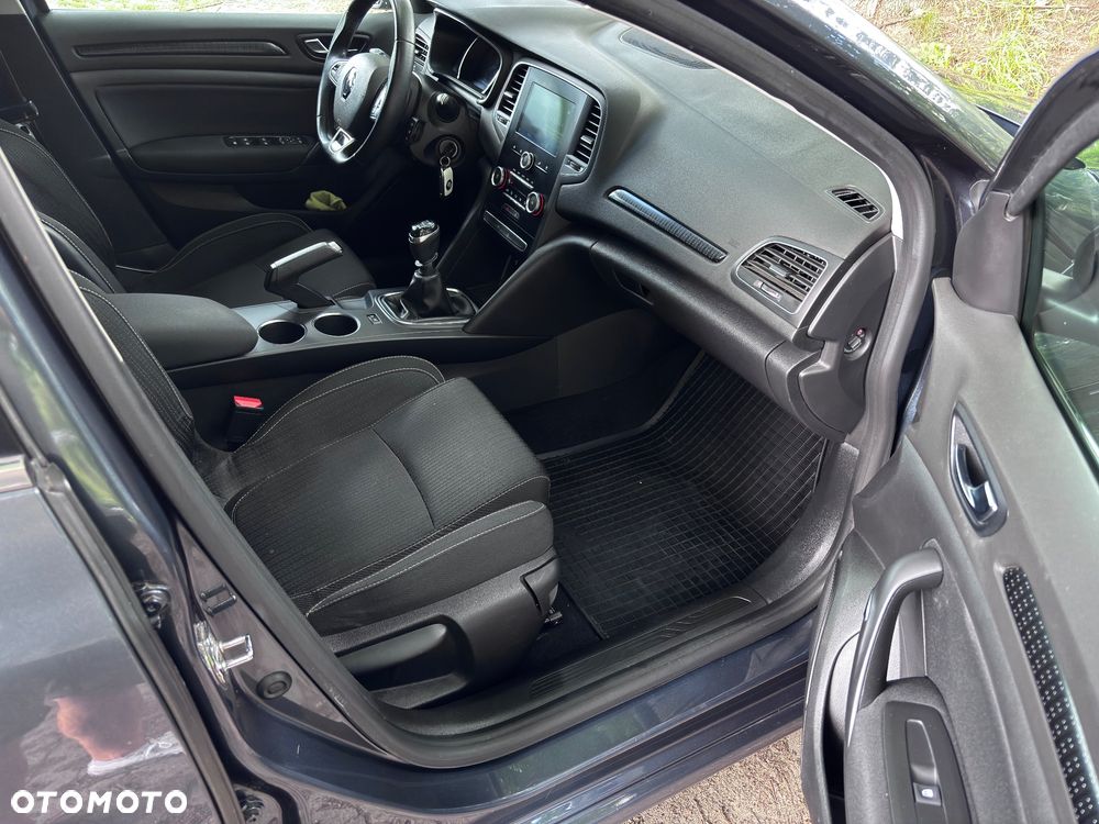 Renault Megane ENERGY TCe 100 PLAY - 10