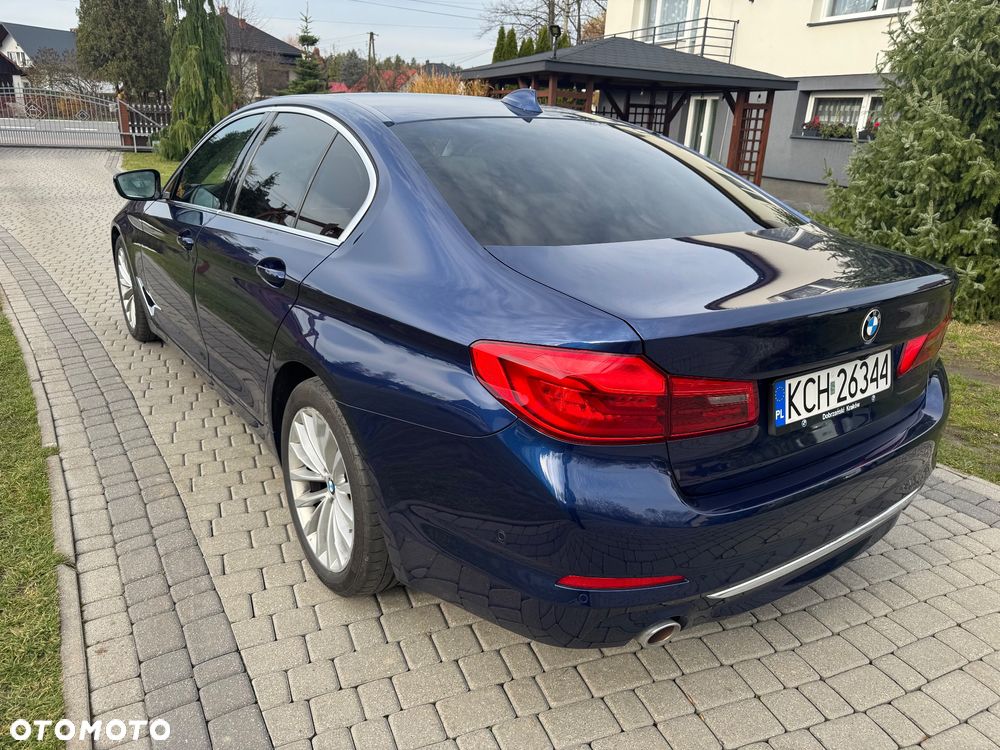 BMW Seria 5 520d xDrive Luxury Line sport - 4