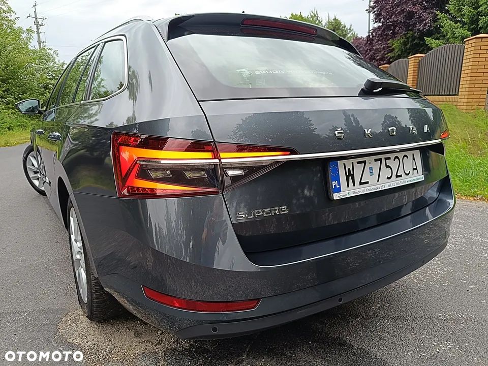 Skoda Superb 2.0 TDI Ambition DSG - 8