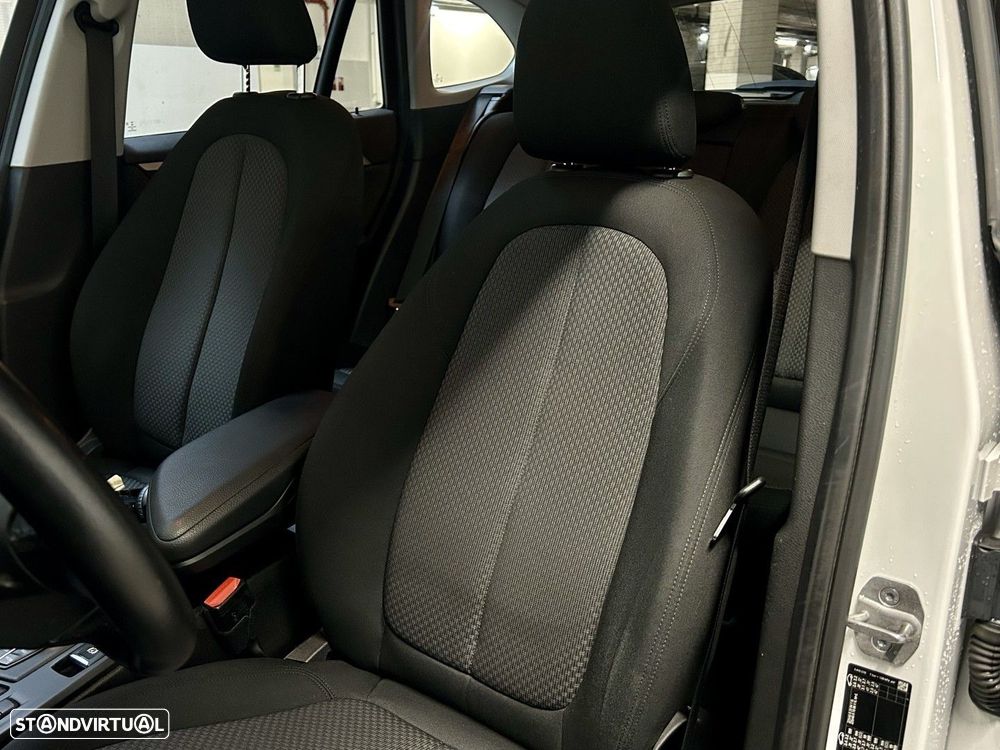 BMW X1 18 i sDrive Line Sport - 55