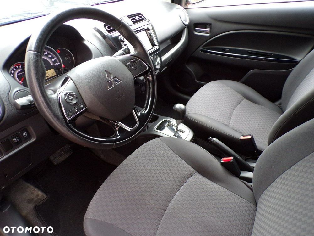 Mitsubishi Space Star - 18