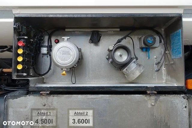 Mercedes-Benz Antos - 17