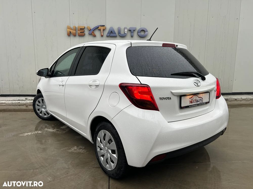 Toyota Yaris - 4