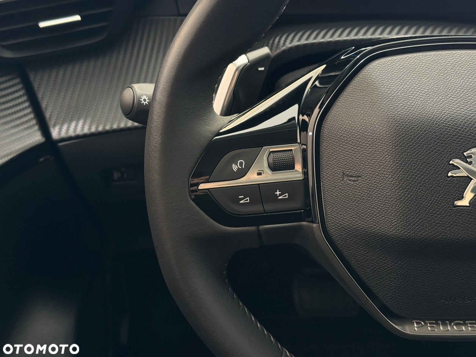 Peugeot 208 1.2 PureTech Allure S&S EAT8 - 22