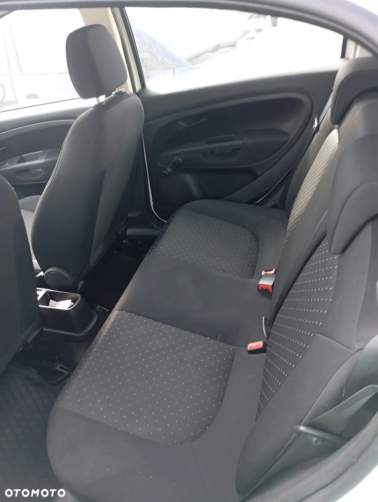 Fiat Punto - 4