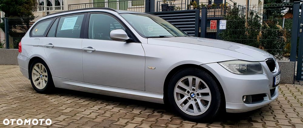 BMW Seria 3 320d DPF Efficient Dynamics Edition - 6