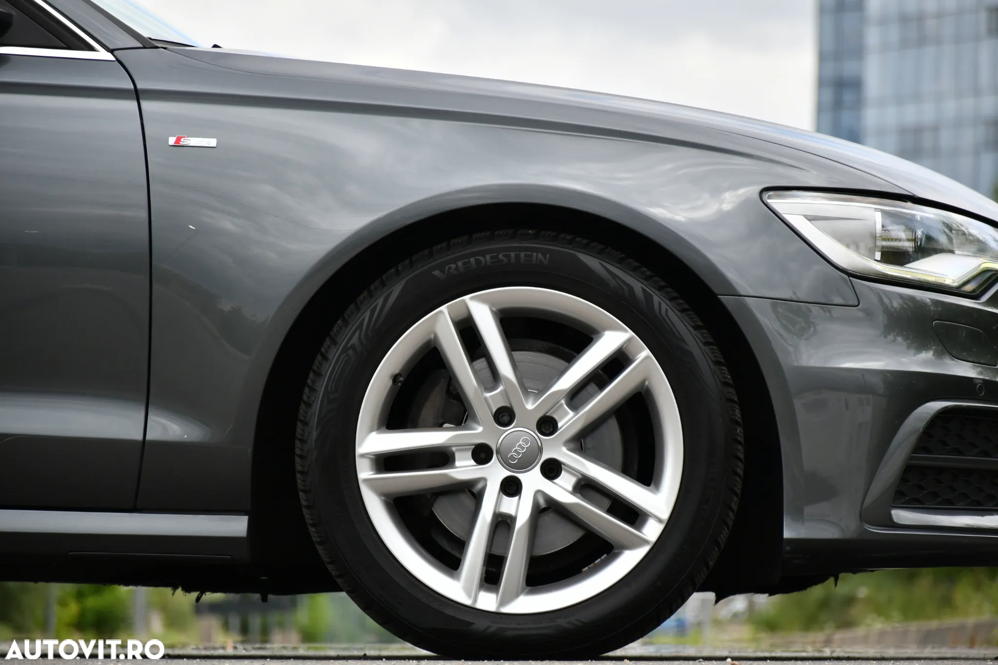 Audi A6 Avant 2.0 TDI Ultra S tronic - 15