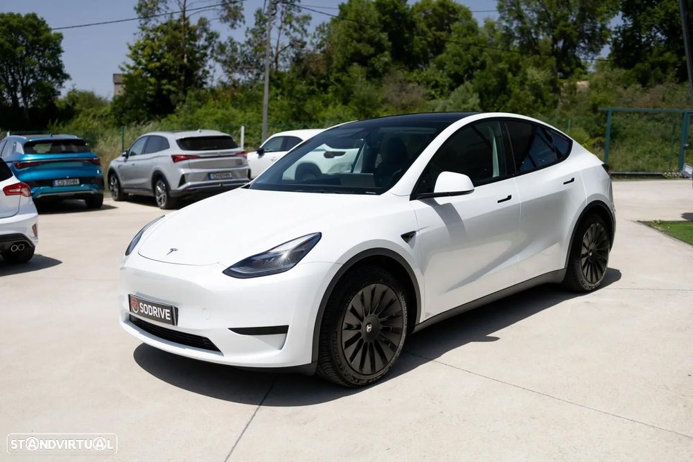 Tesla Model Y Standard - 21