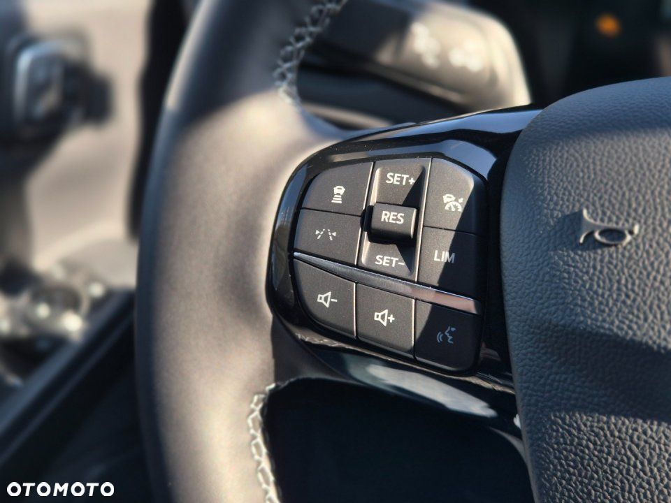 Ford Kuga - 19