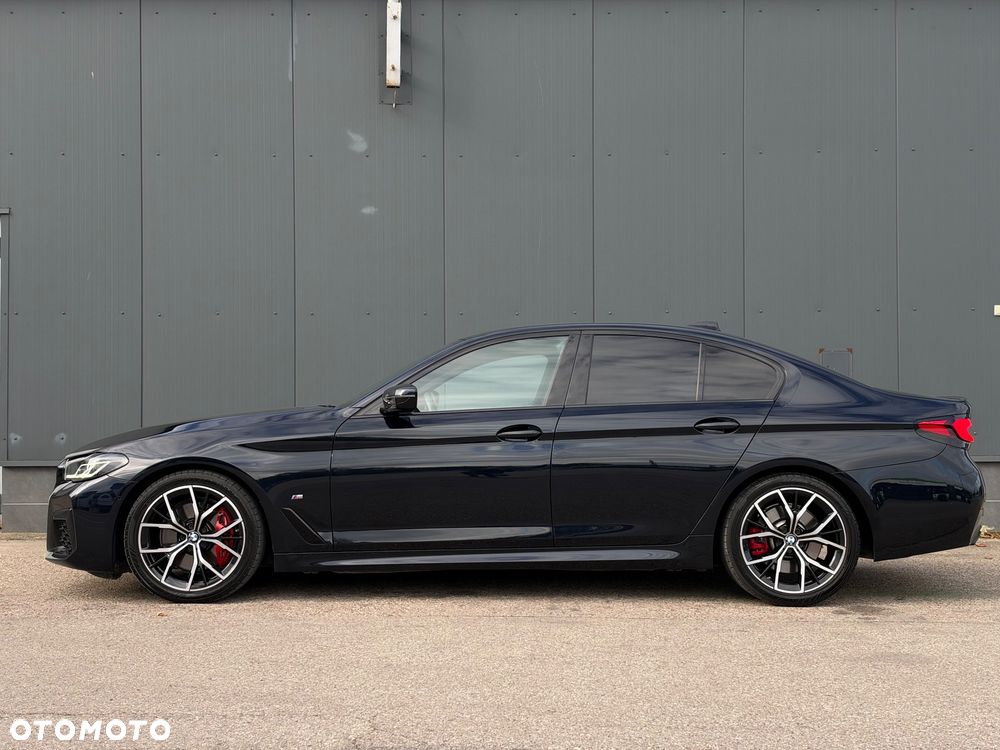 BMW 5 Series 2021 photo 2