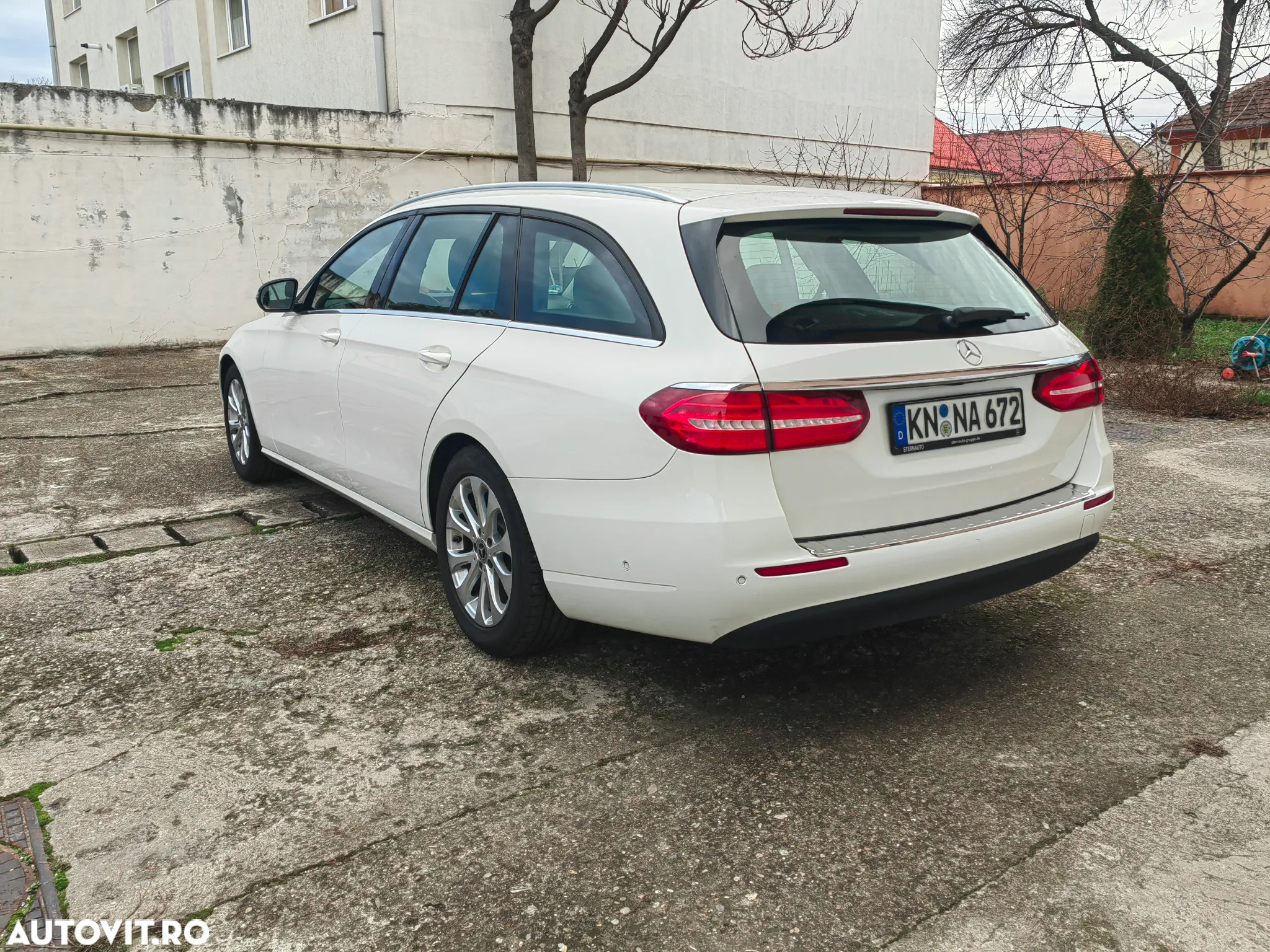 Mercedes-Benz E 220 d T-Modell Aut. - 4