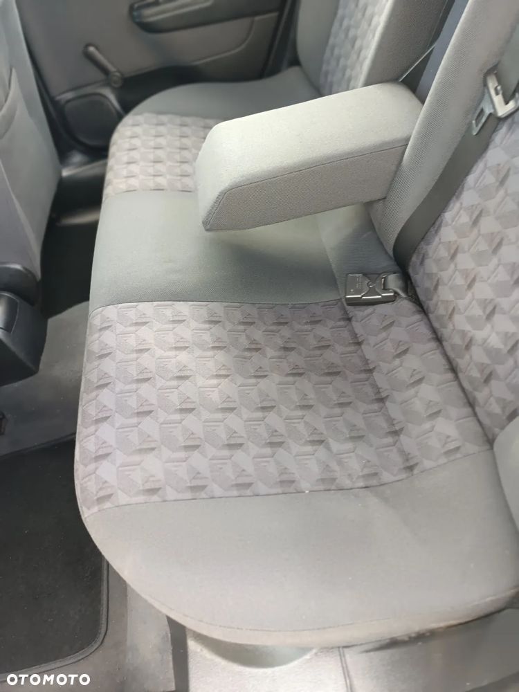 Opel Astra - 16