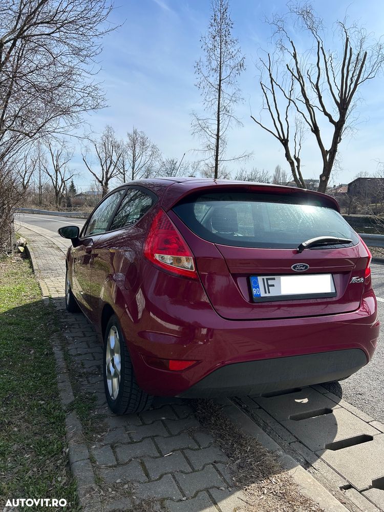 Ford Fiesta 1.25i Ambiente - 6