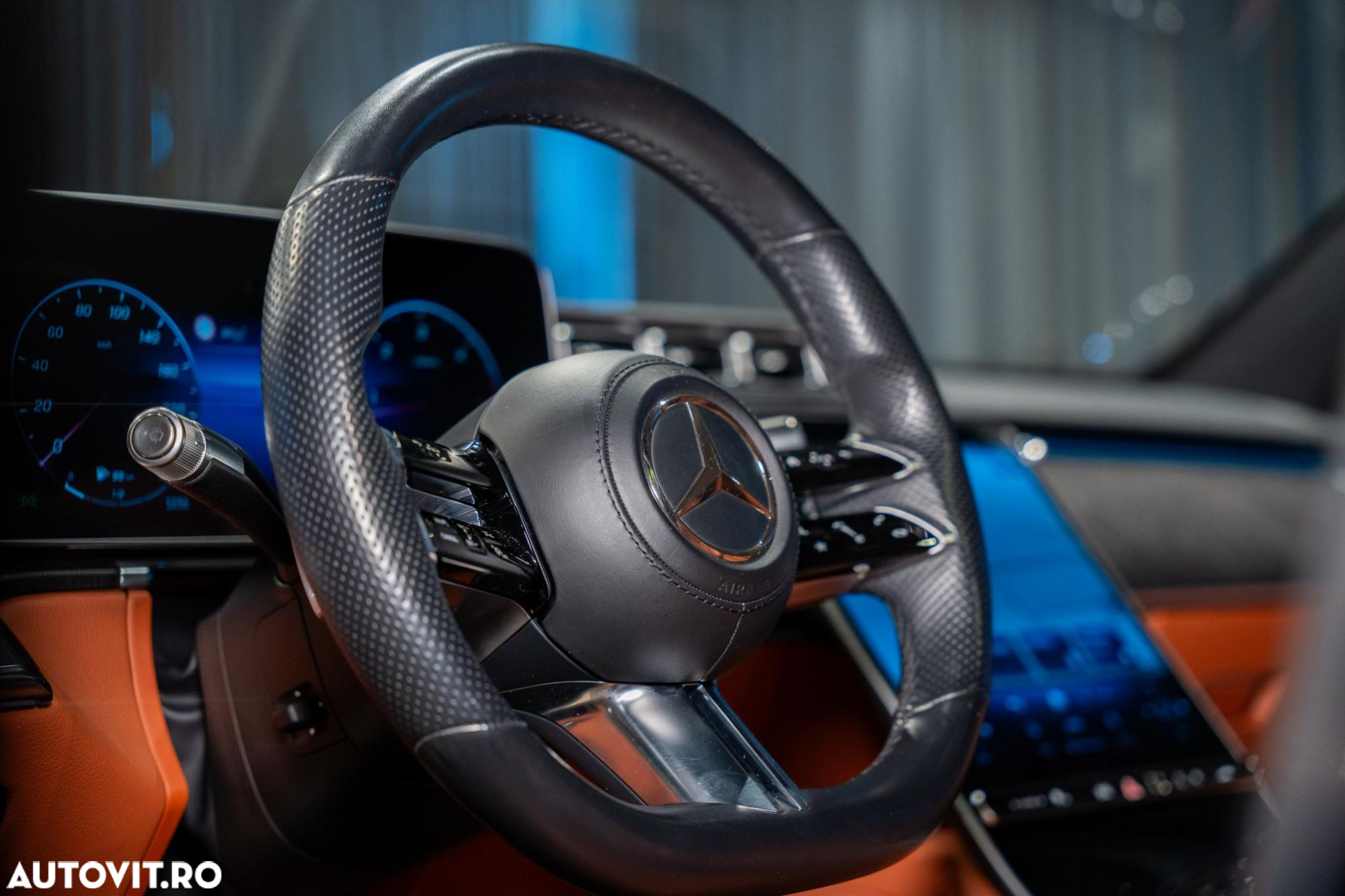 Mercedes-Benz S - 12