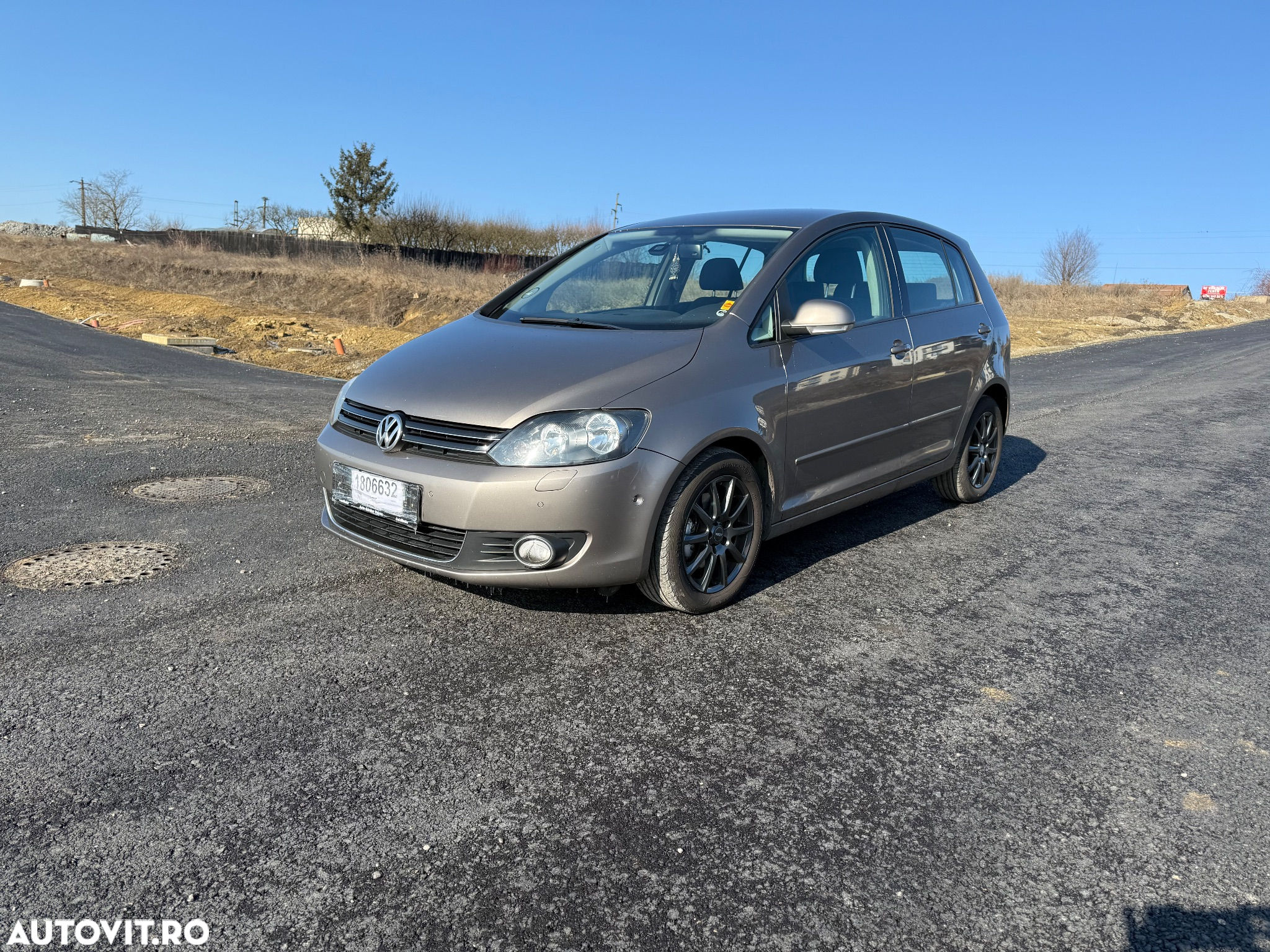 Volkswagen Golf Plus 1.6 TDI DPF BMT Highline DSG - 4
