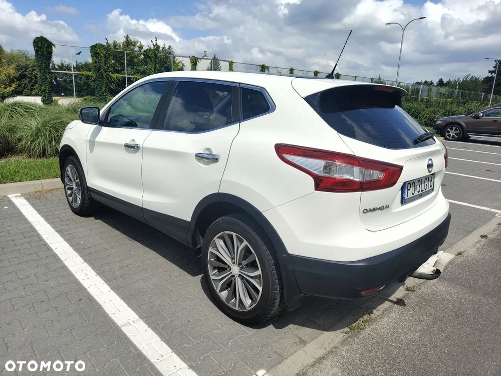 Nissan Qashqai 1.6 DCi 4x4 Visia EU6 - 23
