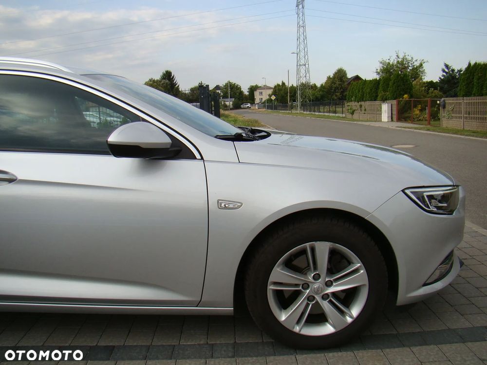 Opel Insignia 2.0 BiTurbo D 4x4 Automatik Business Innovation - 4