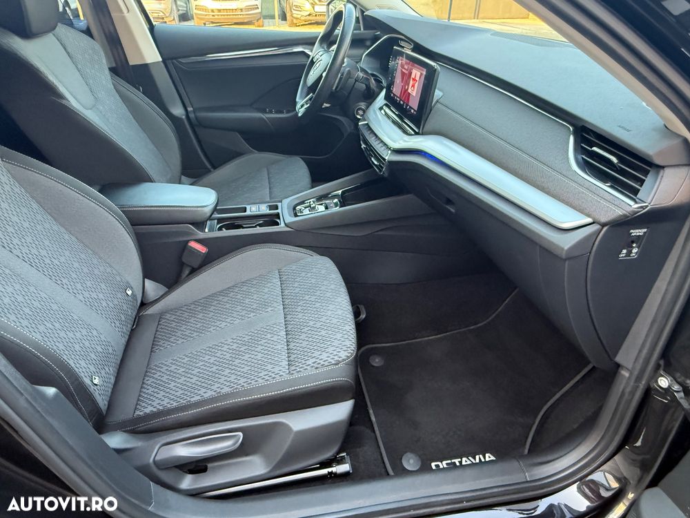 Skoda Octavia 2.0 TDI DSG Style - 21