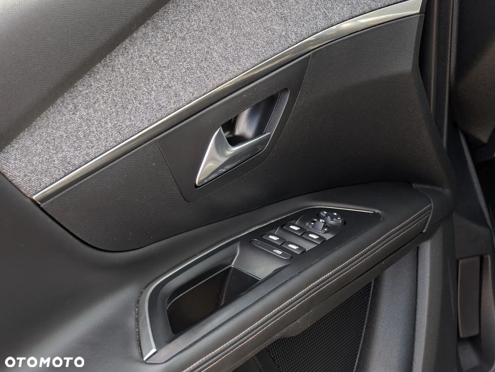 Peugeot 5008 BlueHDi 130 EAT8 Allure - 18