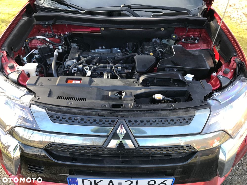 Mitsubishi Outlander 2.4 4WD CVT Instyle - 10