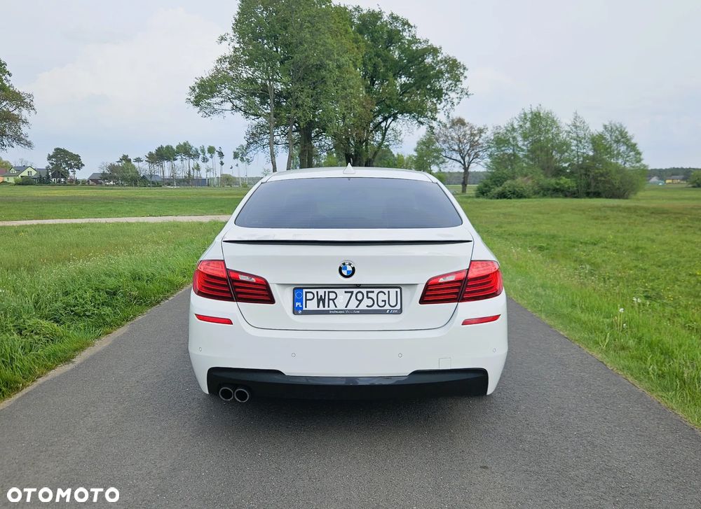 BMW Seria 5 520d xDrive - 6