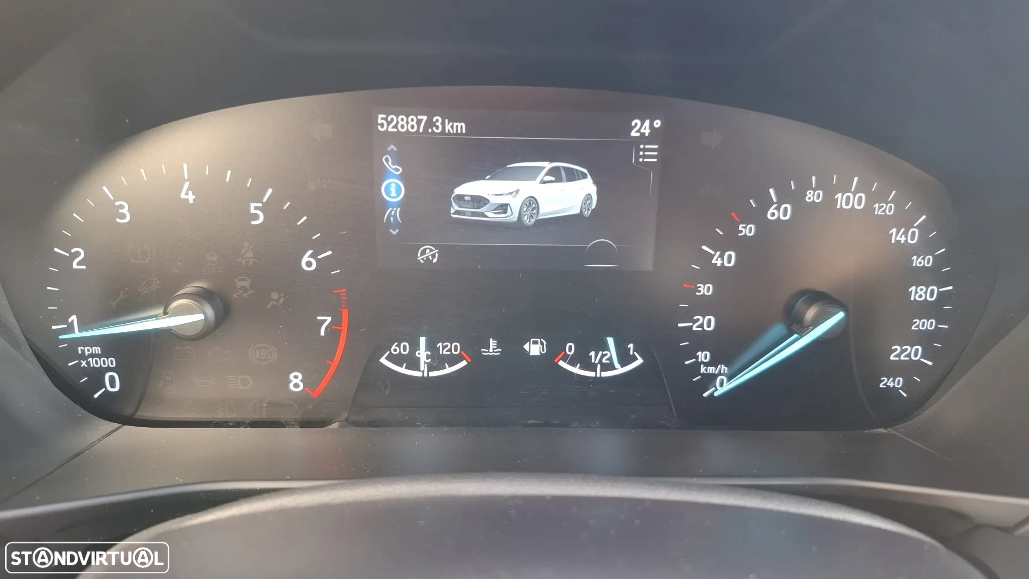 Ford Focus SW 1.0 EcoBoost MHEV ST-Line - 25