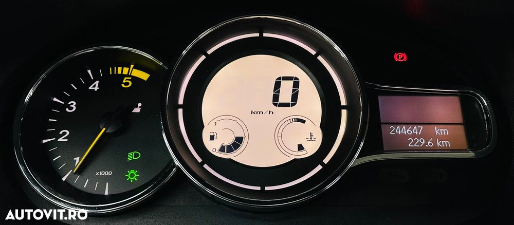 Renault Megane dCi 95 FAP LIMITED - 30