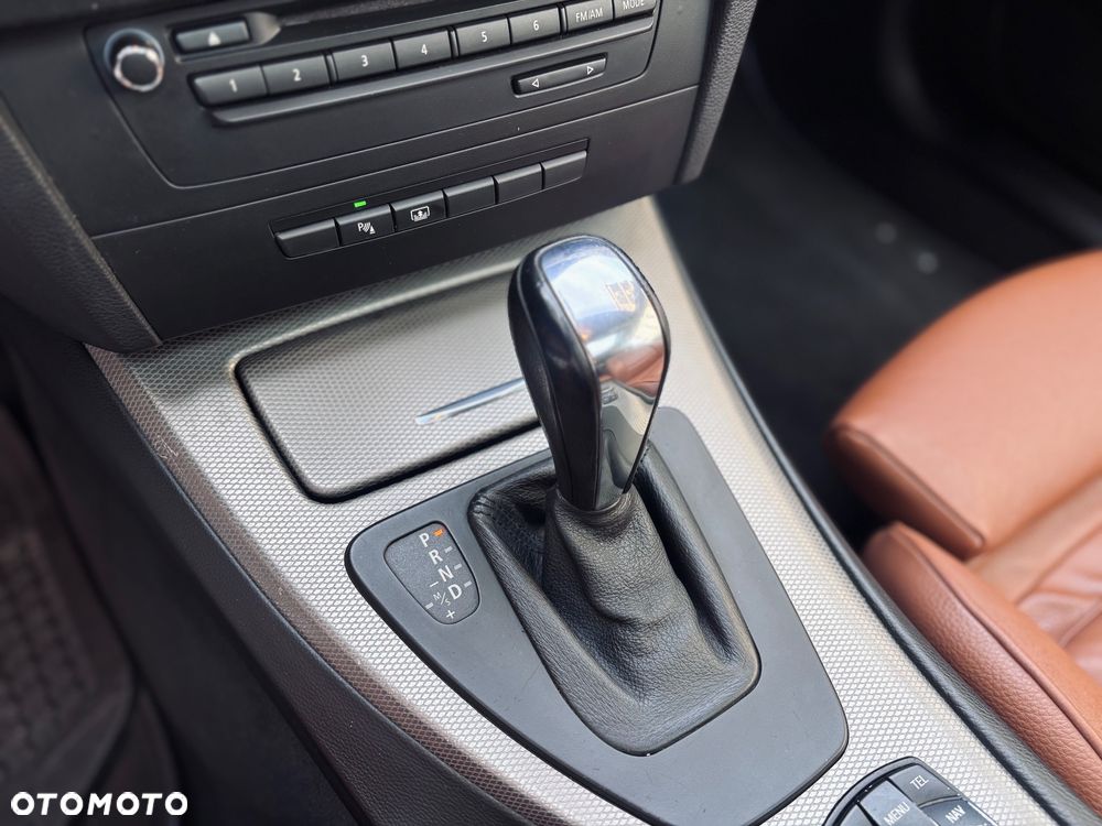 BMW Seria 3 335i M Sport Edition - 25