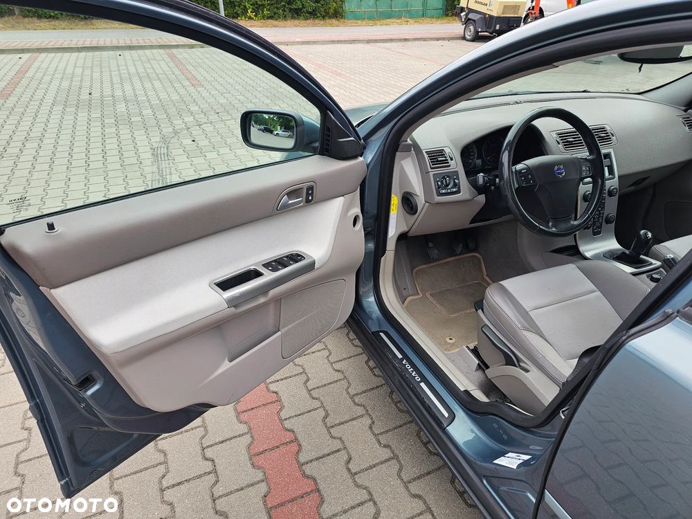 Volvo S40 2.4 - 9