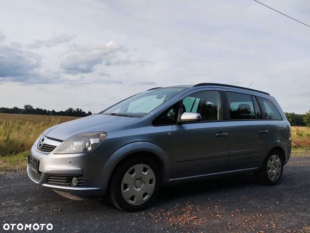 Opel Zafira - 10