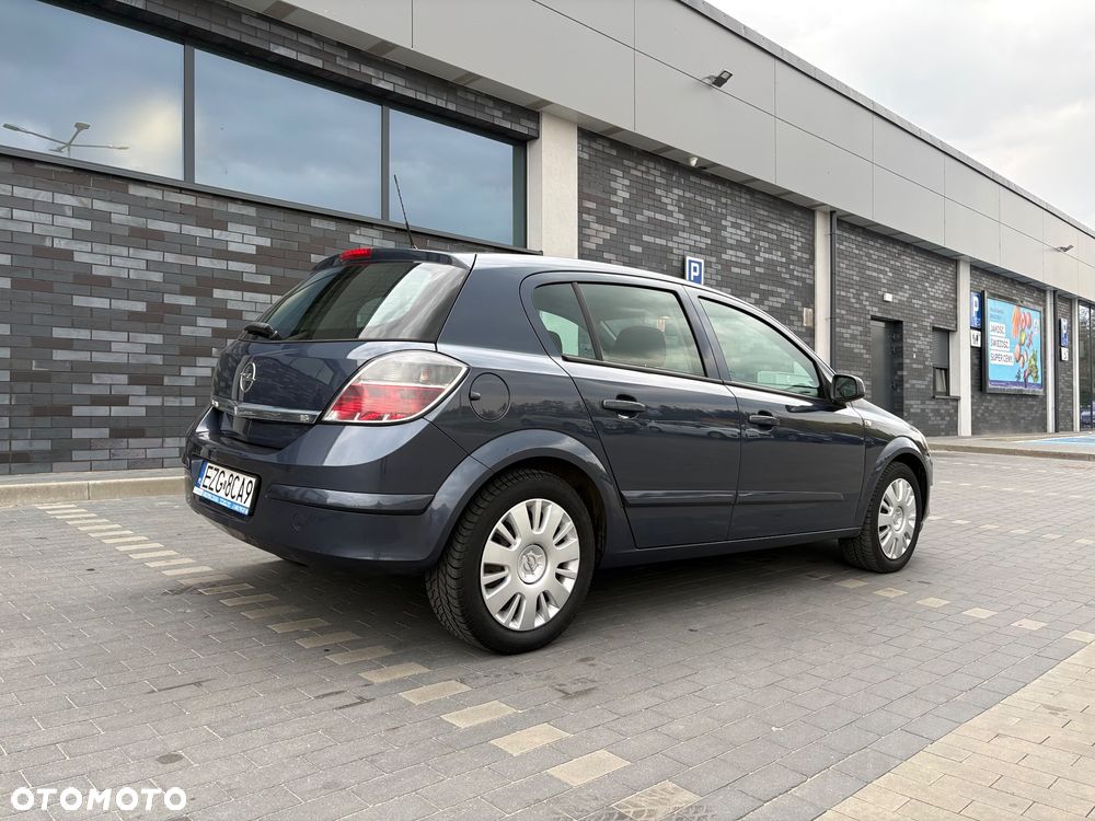 Opel Astra 1.6 Enjoy - 4