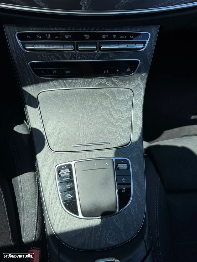 Mercedes-Benz E 300 de 4Matic T 9G-TRONIC AMG Line - 15