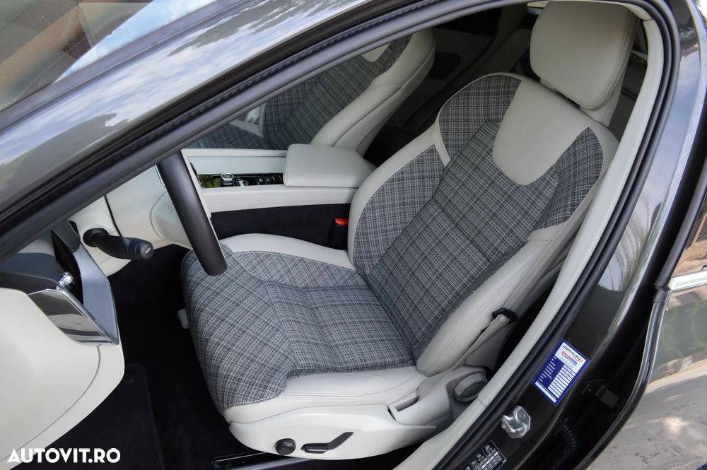 Volvo XC 60 B4 D AWD Ultimate Bright - 6